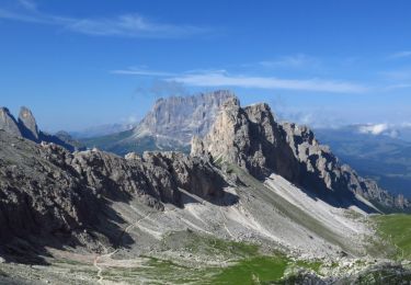 Excursión Senderismo Sëlva - Wolkenstein - Selva di Val Gardena - Randonnée matinale - Photo