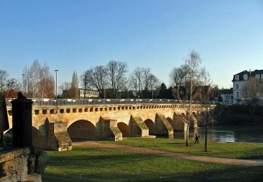 Tour Zu Fuß Oinville-sur-Montcient - GR2 Accès - Photo