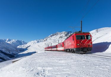 Tour Zu Fuß Andermatt - Schöni - Pazolalücke - Photo