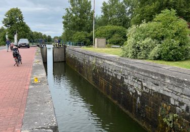 Tour Elektrofahrrad Ath - Entre la cité des géants et le château de Beloeil  - Photo