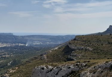 Randonnée Marche La Destrousse - Mont du Marseillais depuis La Destrousse - Photo