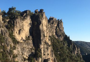 Randonnée Marche Saint-Guilhem-le-Désert - Saint-Guilhem-le-Désert / Roc de la Jarre / Ermitage ND de Belle Grâce - Photo