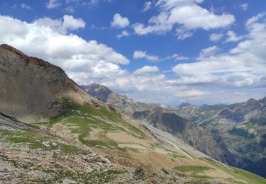 Tour Wandern Vallouise-Pelvoux - Lac de Puy Aillaud depuis village de Puy Aillaud  - Photo