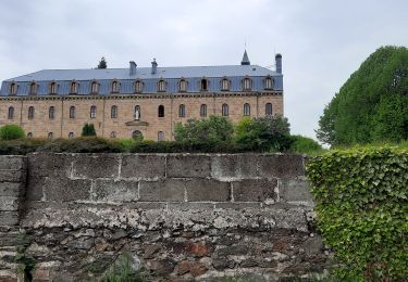 Tocht Stappen La Bastide-Puylaurent - la bastide-> notre Dame des neiges - Photo