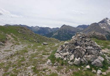 Tocht Stappen Enchastrayes - le chapeau de gendarme et les brecs - Photo