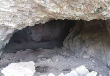 Tocht Stappen Méjannes-le-Clap - grotte BAUME des italiens  - Photo