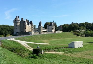 Percorso Marcia Céré-la-Ronde - Céré-la-Ronde - 2015 08 30 - Sentier rouge Montpoupon - Photo