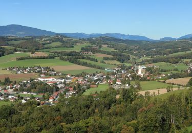 Randonnée A pied Gemeinde Krumbach - Krumbach - Lindenhof - Gasthof Sägemühle - Unterhaus - Heimatmuseum - Krumbach - Photo