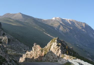 Percorso A piedi Arquata del Tronto - Vena dei Corvi/Forca di Presta - Photo