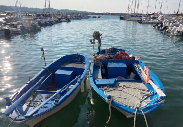 Tour Wandern Vieste - Vieste chemin côtier  - Photo