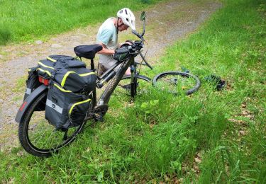 Tour Elektrofahrrad Salers - 270523 - Photo