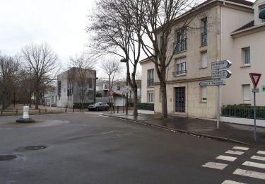 Tocht Stappen Montigny-le-Bretonneux - Bouviers et Guyancourt et Roussieres - Photo