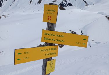 Excursión Raquetas de nieve Albiez-Montrond - Le Chalmieu - La Basse du Gerbier - Photo