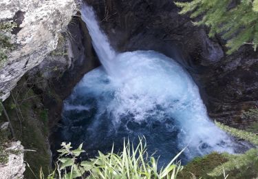 Tour Wandern Réallon - la quille de laus - Photo