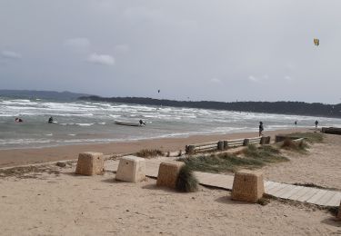 Tocht Stappen Hyères - tour des Pesquier  - Photo