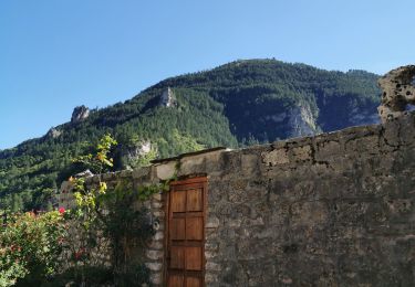Tour Pfad Gorges du Tarn Causses - descente rando Saint enimie en courant  - Photo