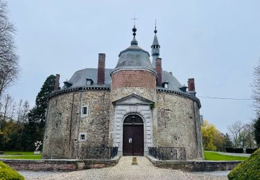 Randonnée Marche Ans - Le château de Waroux et ses environs à Ans - Photo