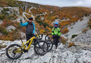 Trail Mountain bike Bédoin - Enduro Lilou Collet de Robin - Photo