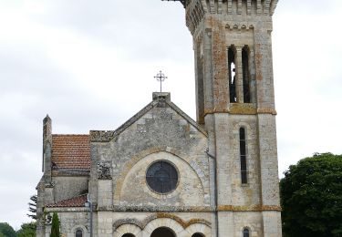 Tour Zu Fuß Nomdieu - Le Nomdieu, vers le point de vue de l'église de Saint-Lary variante 7.9 km - Photo