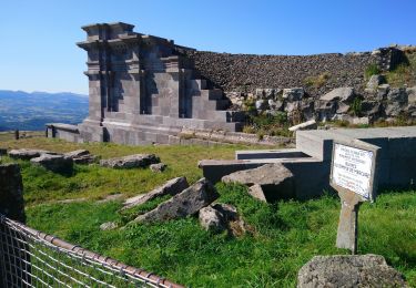 Tour Nordic Walking Orcines - Le tour et le sommet du Puy-de-Dôme  - Photo