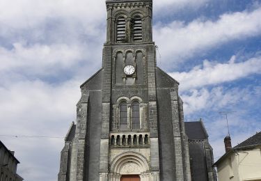 Percorso A piedi La Chapelle-au-Riboul - Sentier du Gué Marie - Photo