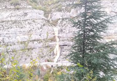 Tour Wandern Val-Buëch-Méouge - le rocher du château, les gorges de Meouge - Photo