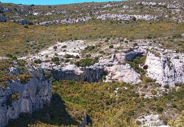 Trail Walking Roquevaire - Lascour puit de l'aroumi - Photo