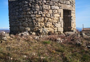 Tour Wandern Sainte-Croix-à-Lauze - de St Croix à Lauze à Vachères - Photo