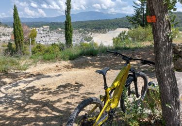 Tour Mountainbike Mormoiron - Boucle Comtat Venaissin VTTAE - Photo