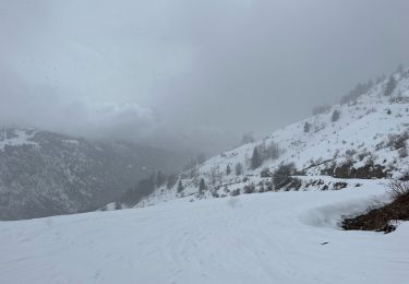 Randonnée sport Vaujany - Cressin sous la neige  - Photo