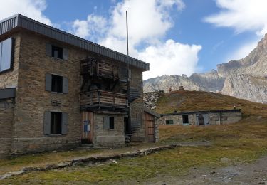 Tour Wandern Pralognan-la-Vanoise - montee au refuge Col de la vanoise - Photo