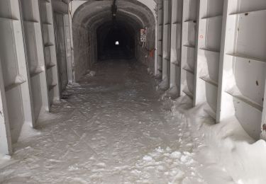 Percorso Sci alpinismo Huez - Pic blanc par le tunnel - Photo