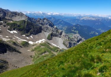 Randonnée Marche La Clusaz - ARAVIS: LES CONFINS - LAC DE TARDEVANT - POINTE DE TARDEVANT - Photo