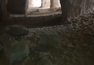 Randonnée Marche Piolenc - grottes de Piolenc - Photo