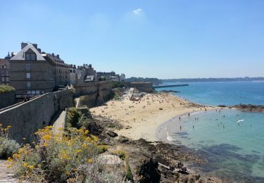 Tour Wandern Saint-Malo - Saint-Malo - 7.7km 110m 3h00 - 2017 06 18 - Photo