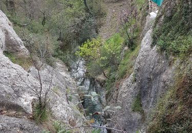 Trail Walking Le Tholonet - Le Tholonet barrage romain, plateau Bibemus , Zola - Photo