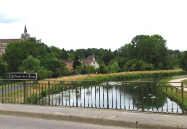 Percorso A piedi Crépy-en-Valois - le GR11 dans la Forêt de Retz et sur les bords du canal de l'Ourcq - Photo