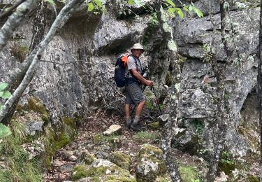 Tocht sport Signes - Siou blanc jas de Laure - Photo