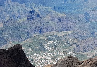 Tocht Trail Salazie - piton des neige par cap anglais - Photo