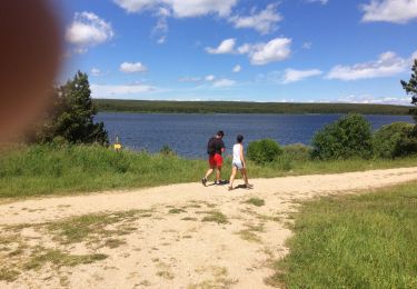 Excursión Senderismo Le Born - Lac de Charpal - Photo