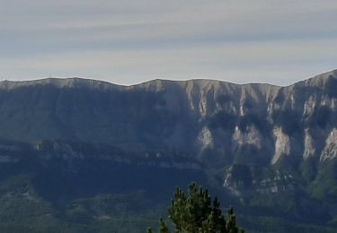 Tour Wandern Noyers-sur-Jabron - NOYERS SUR JABRON  , S Martin  , col S Pierre , cretes de l ane n - Photo