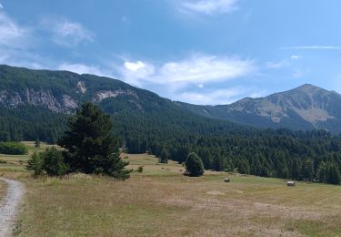 Trail Walking Crots - boucle du lac Lauzerot depuis Gendre - Photo