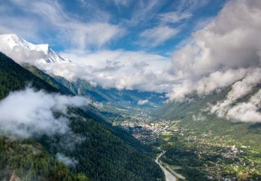 Tocht Te voet Chamonix-Mont-Blanc - Chalet du Chapeau - Photo