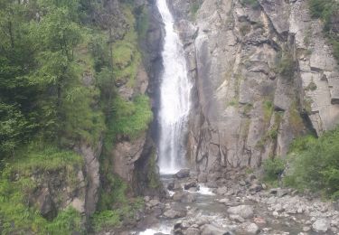 Tocht Stappen Le Bourg-d'Oisans - Villard notre dame en traversée par le sentier de la Gorge - Photo