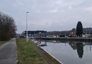 Tour Wandern Pont-à-Celles - canal - Photo