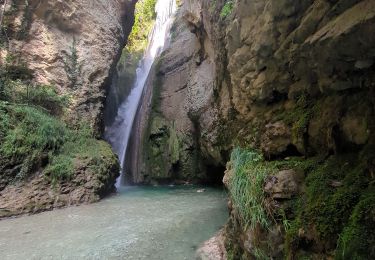 Tour Wandern Eygluy-Escoulin - Chute de la Druise en longeant la Gervanne - Photo