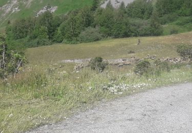 Trail Walking Saint-Martin-de-la-Porte - Charbutan - grand Perron des encombres - Photo