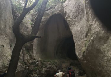 Percorso Marcia Murs - les grottes de Bérigoule - Photo