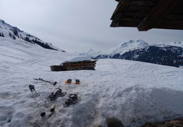 Trail Snowshoes Beaufort - Boucle sous la Roche Parstire par les chalets des Bouchets  - Photo