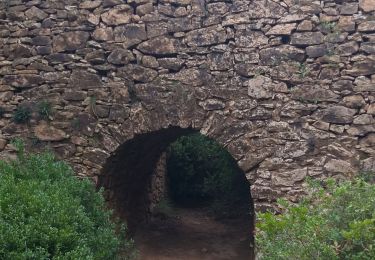 Percorso Marcia Le Castellet - chapelle ste Anne b de Castillon - Photo